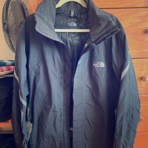 Men’s North Face ski jacket